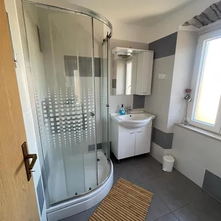 Apartment Amani Modern Lumbarda